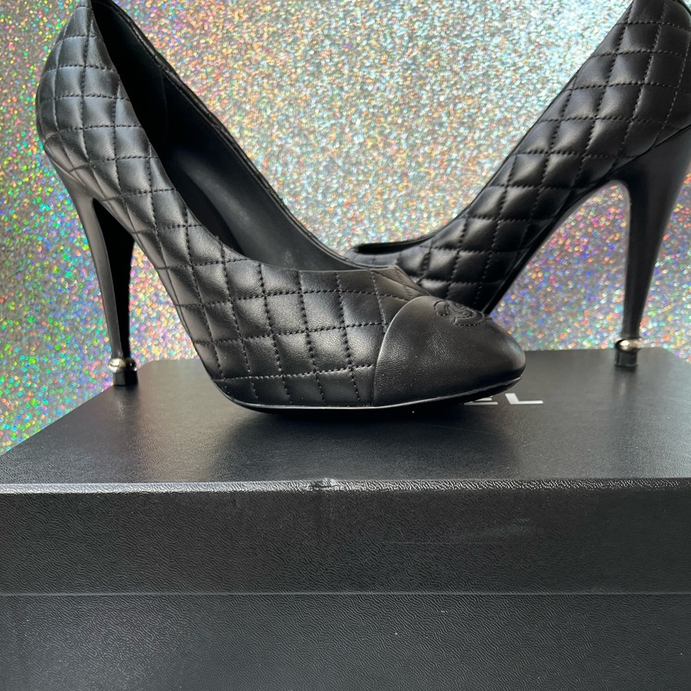 Authentic Quilted Black Pumps Size 10 1/2 B